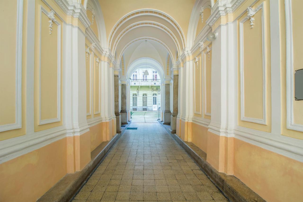 King93 Apartment In Central Budapest. Kültér fotó
